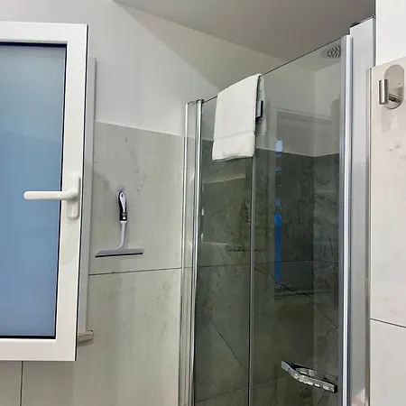 Chez-nous By Bonsai *