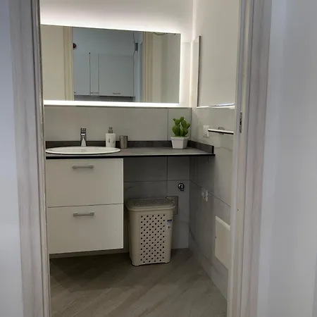 Chez-nous By Bonsai Apartment