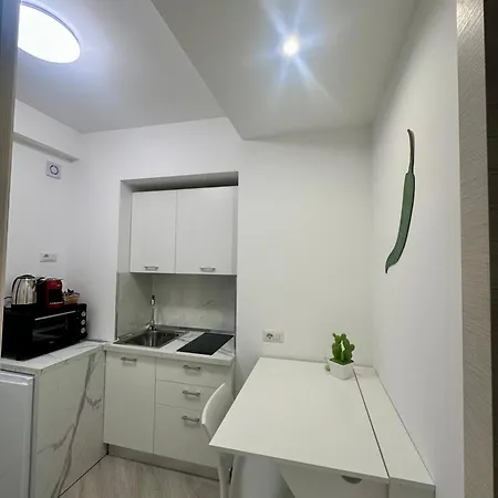 Chez-nous By Bonsai * Tropea