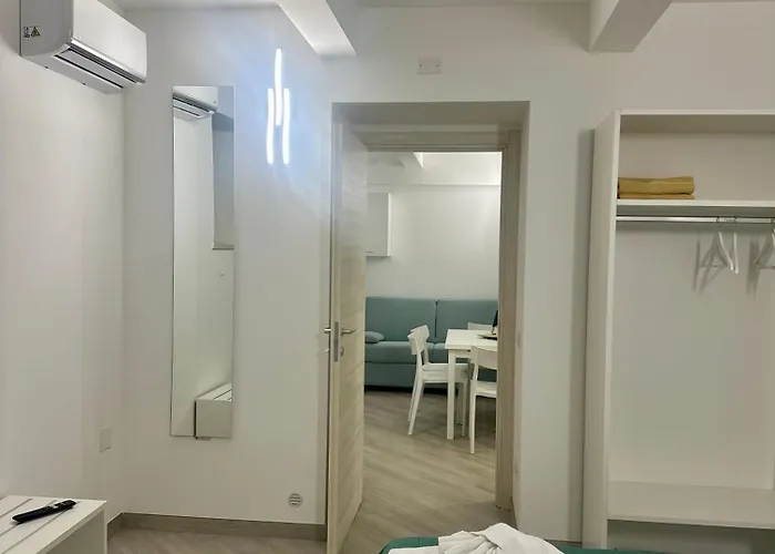 Chez-nous By Bonsai *